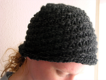 loomknittingdesigns.com - spiral rib head hugger hat pattern