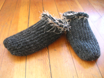 loomknittingdesigns.com - scuffie slippers pattern